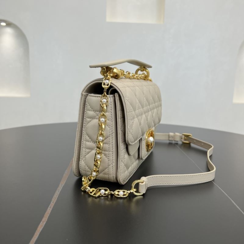 Christian Dior Montaigne Bags